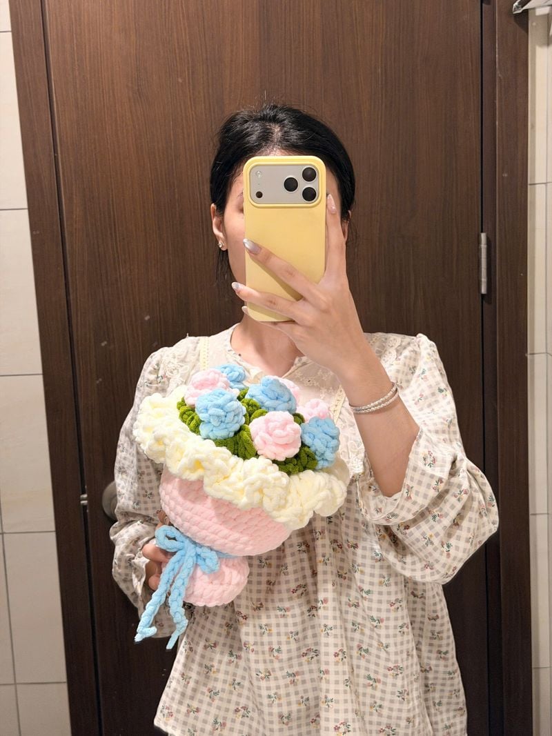 Bó hoa hồng 8 bông - 3