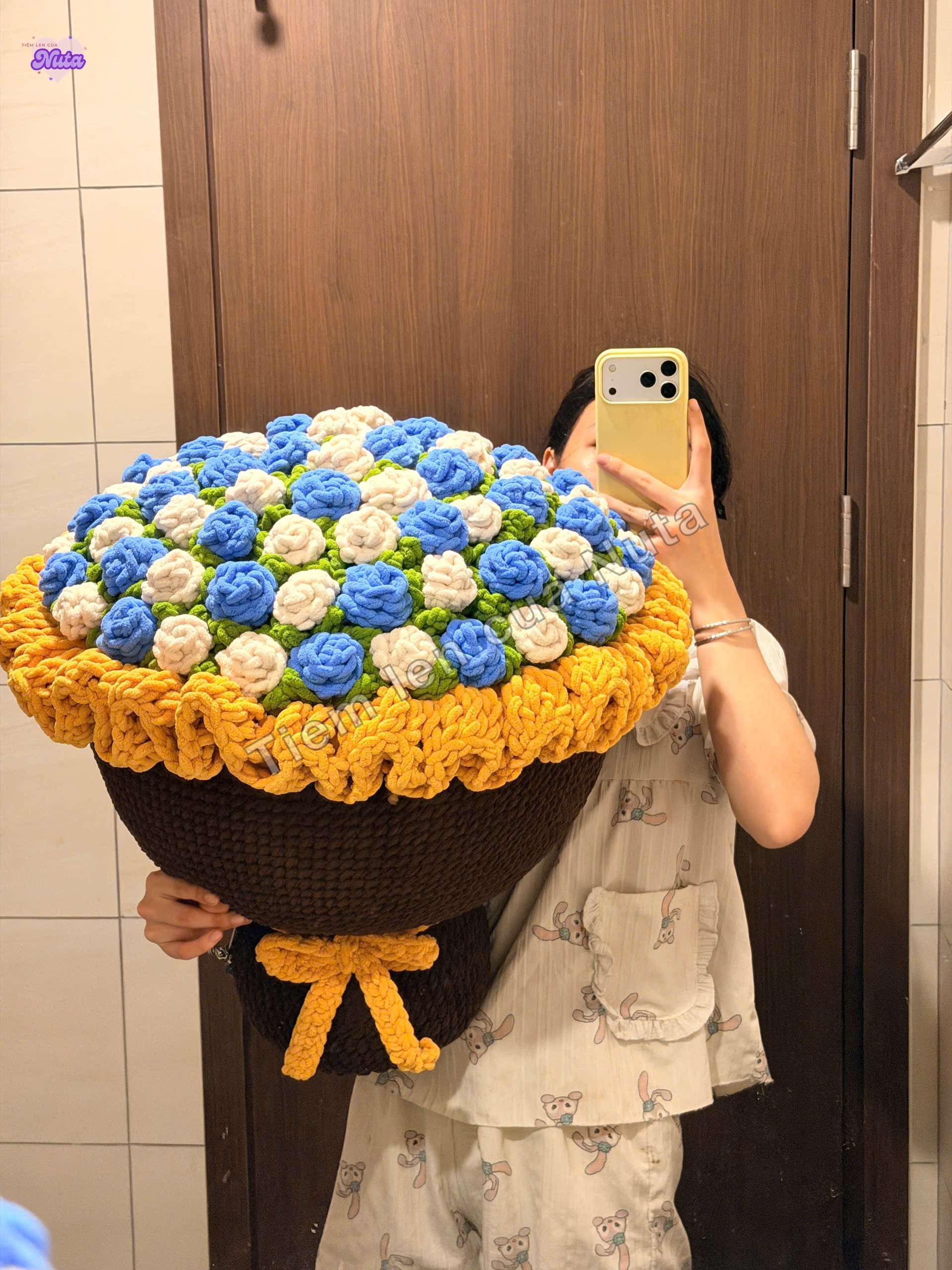 Bó hoa hồng 70 bông - 2